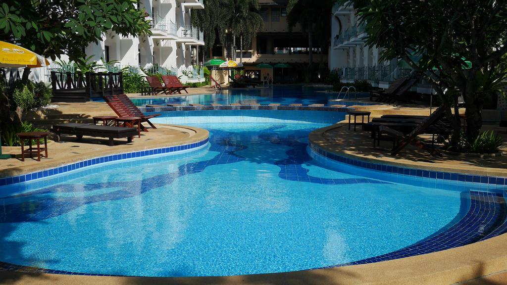 Naklua Beach Resort Pattaya Exterior foto